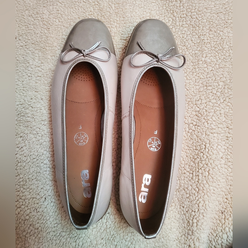 NWOT Ara Bella Ballet Flats
